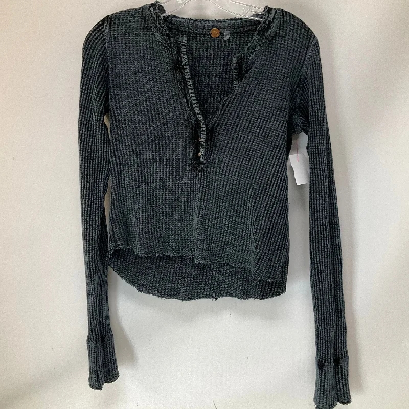 Top Long Sleeve By Free People In Black, Size: Xs