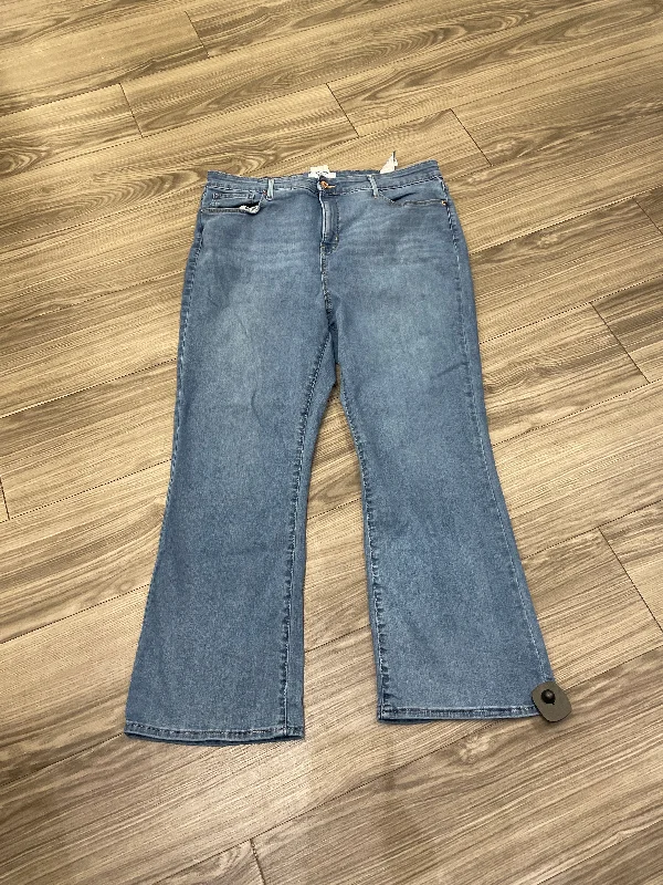 Jeans Flared By Levis In Blue, Size: 18